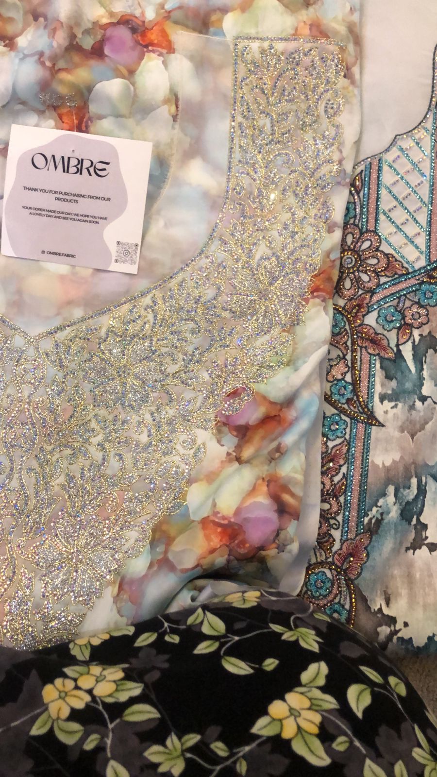 Double Sleeve Silk Makhwar (مخور حرير دبل كم)