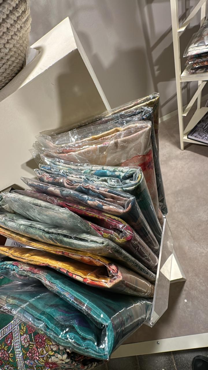 Silk Makhwar (مخور حرير)