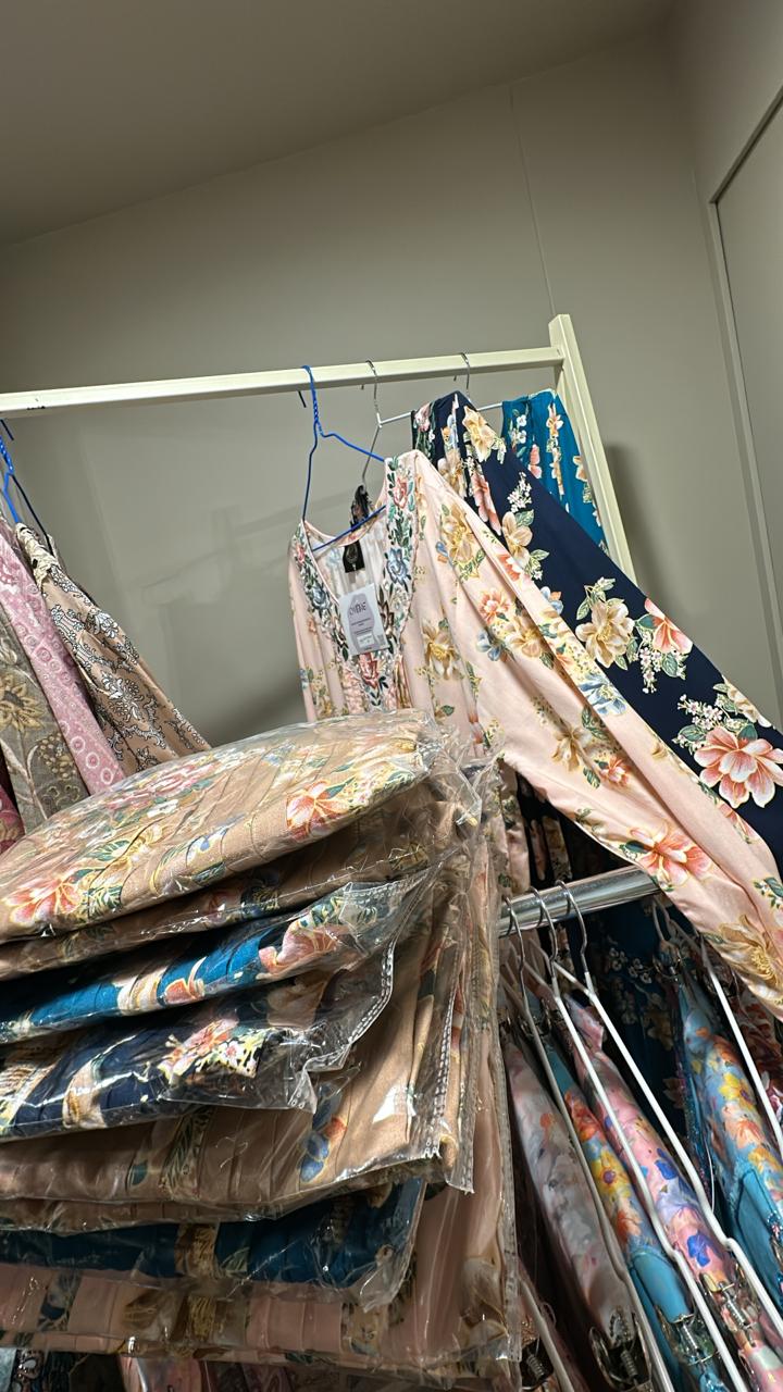 Silk Makhwar (مخور حرير)